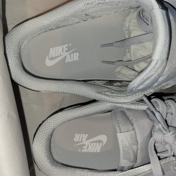 Air Jordan 1 Retro Low OG | Neutral Grey/Metallic Silver | Size 10.5 | New - Picture 3 of 12